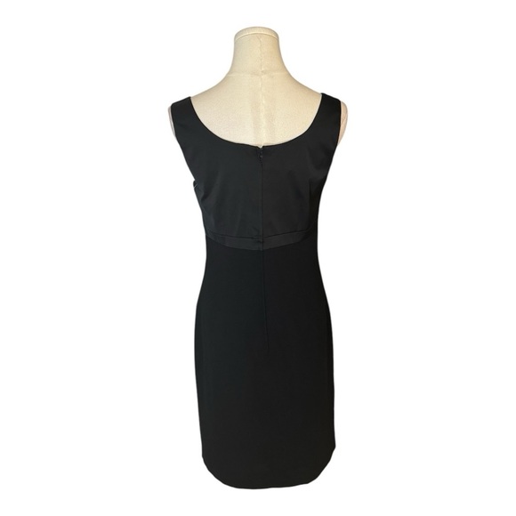 H&M Black Sleeveless Sheath Dress Buttons Vintage Vibes Size 8 Work Party Event - Picture 3 of 8